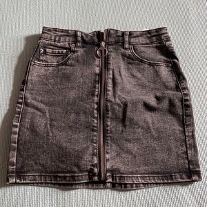 Mini skirt from garage  cute zipper down the mid
